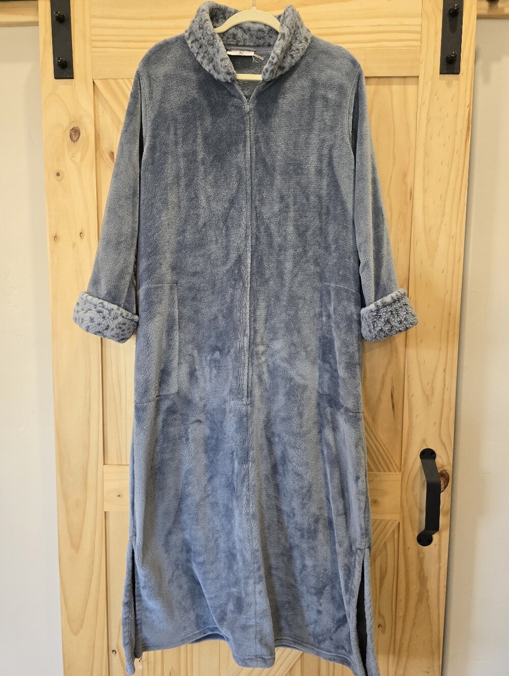 Natori Plush Lynx Mandarin Zip Lounger Robe - Soft Gray Cozy Animal Print XL